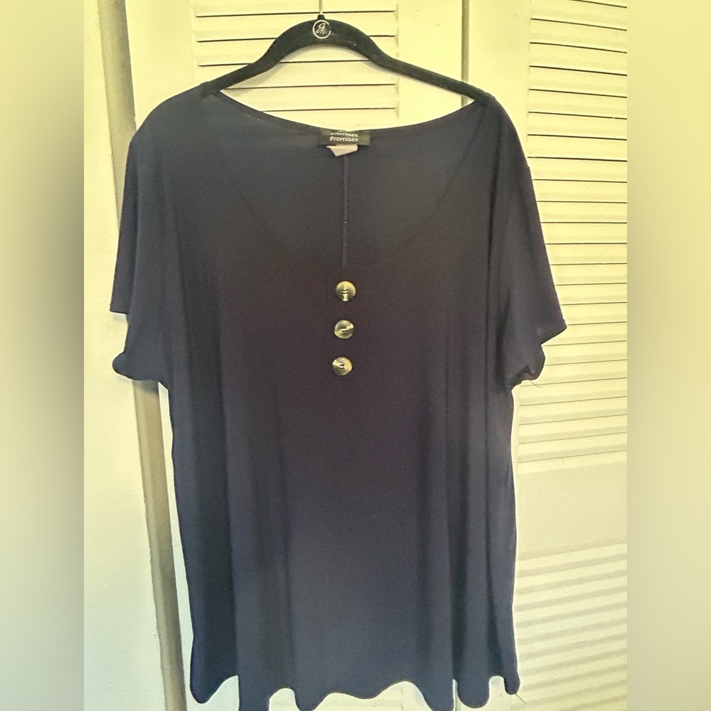 Woman blouse size 2 X promises promises